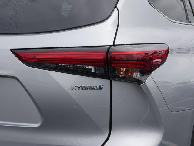 used 2021 Toyota Highlander Hybrid car, priced at $33,988