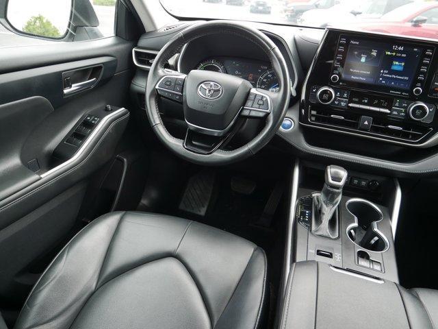 used 2021 Toyota Highlander Hybrid car, priced at $33,988