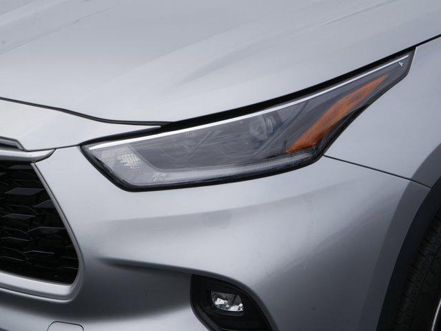 used 2021 Toyota Highlander Hybrid car, priced at $33,988