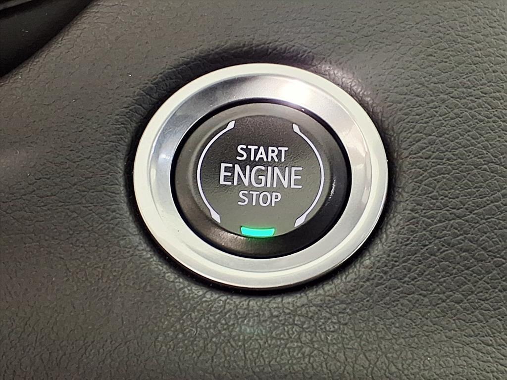 used 2022 Cadillac XT4 car, priced at $26,995