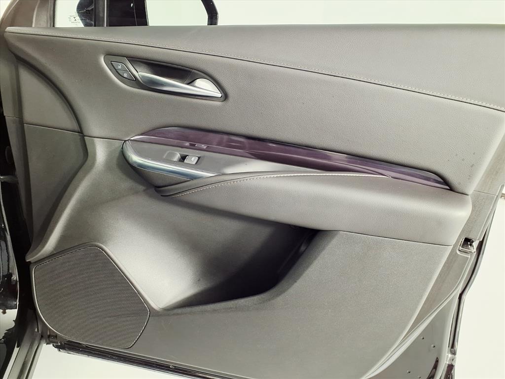 used 2022 Cadillac XT4 car, priced at $26,995