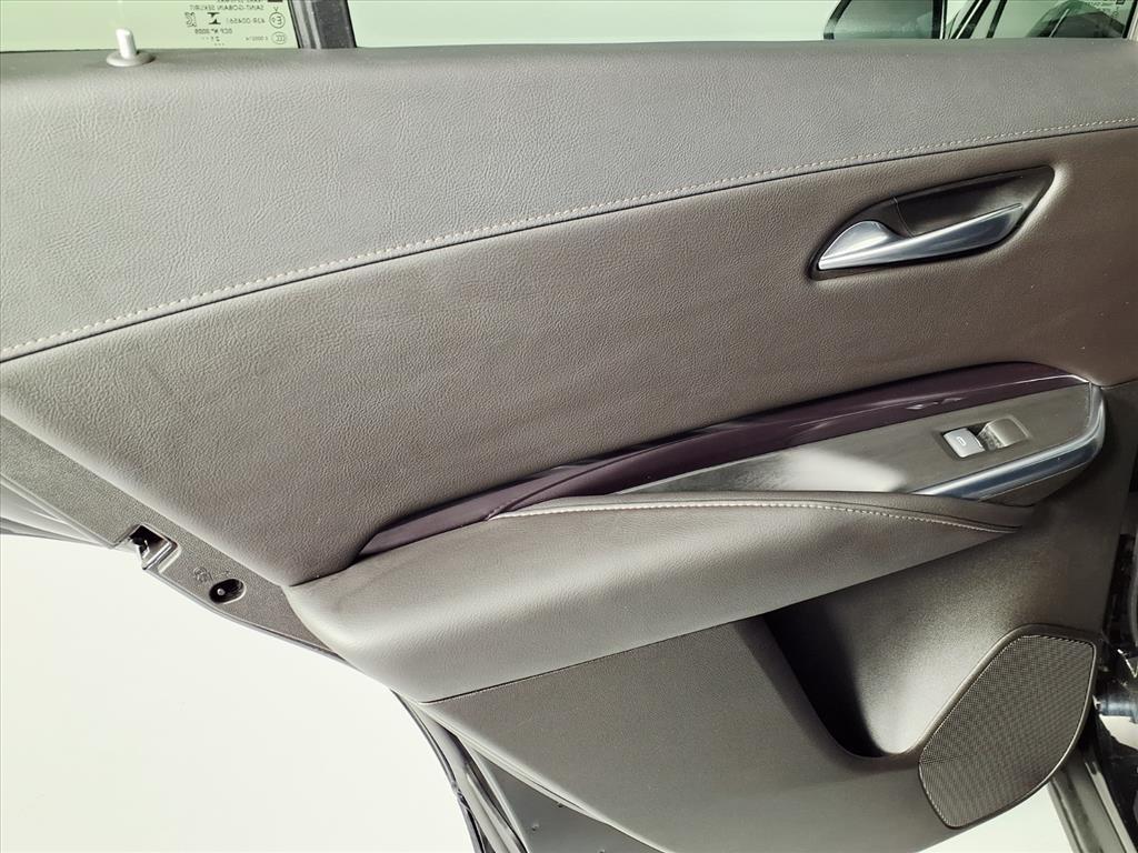 used 2022 Cadillac XT4 car, priced at $26,995