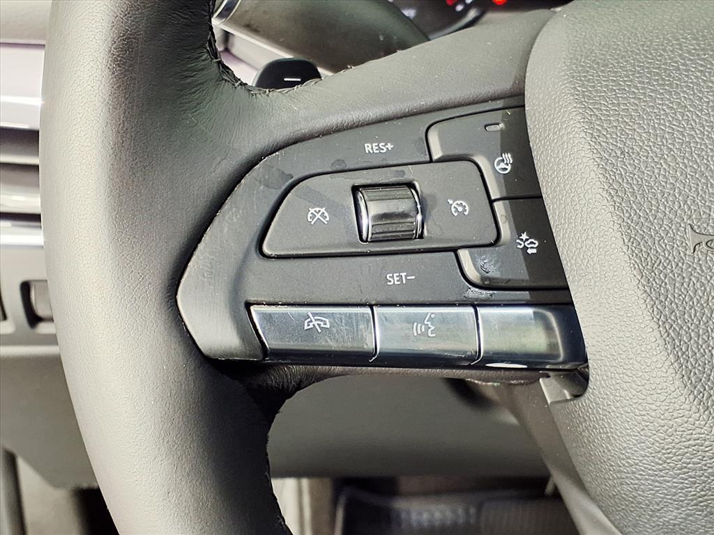 used 2022 Cadillac XT4 car, priced at $26,995