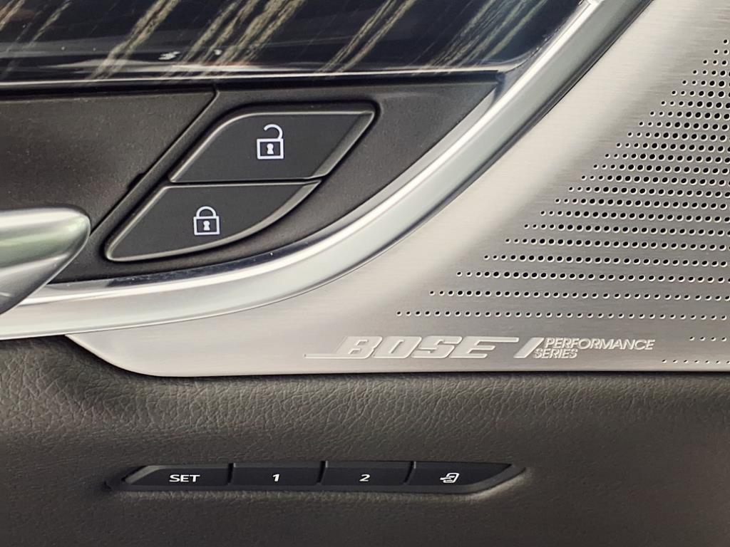 used 2024 Cadillac XT6 car, priced at $41,051