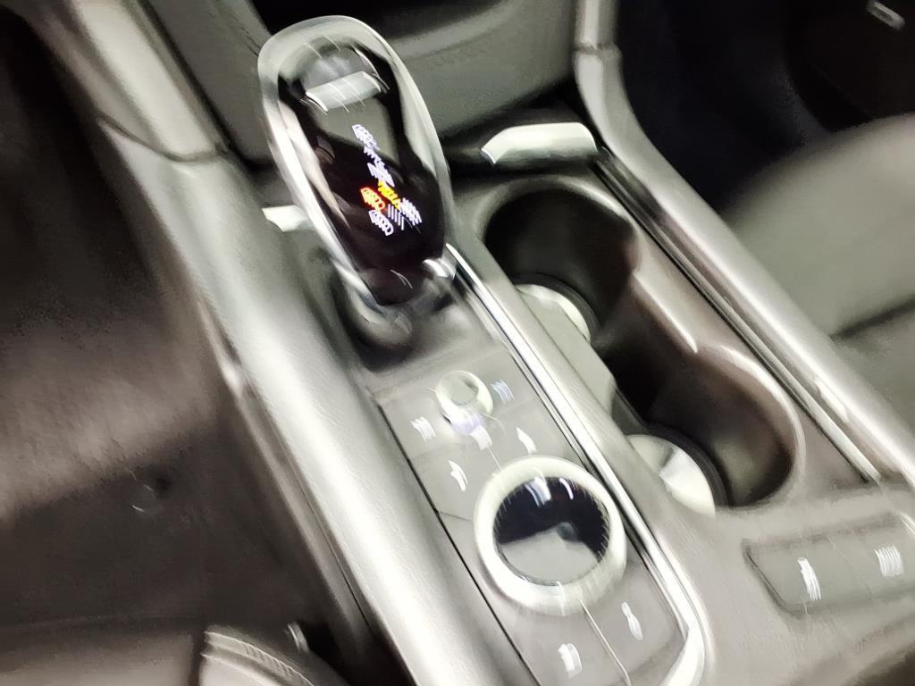 used 2024 Cadillac XT6 car, priced at $41,051