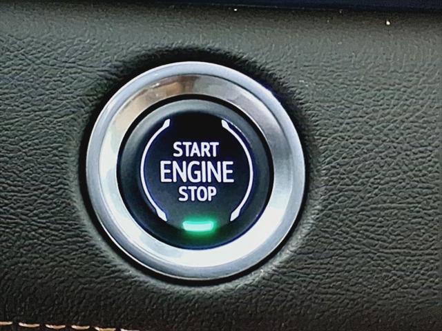 used 2023 Cadillac Escalade ESV car, priced at $75,991