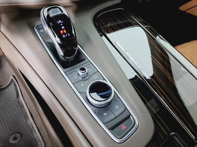 used 2023 Cadillac Escalade ESV car, priced at $75,991
