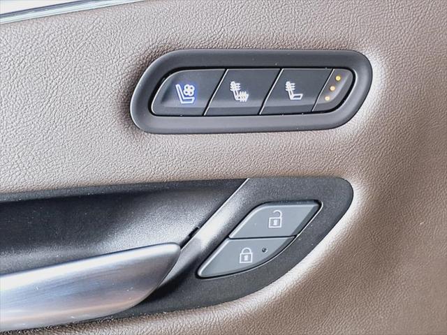 used 2023 Cadillac Escalade ESV car, priced at $75,991