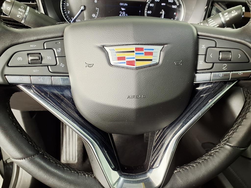 used 2025 Cadillac XT6 car, priced at $34,995