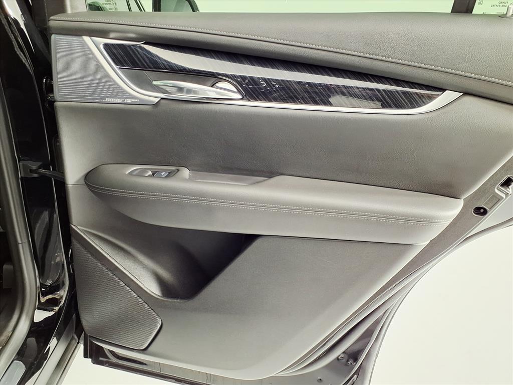 used 2025 Cadillac XT6 car, priced at $34,995