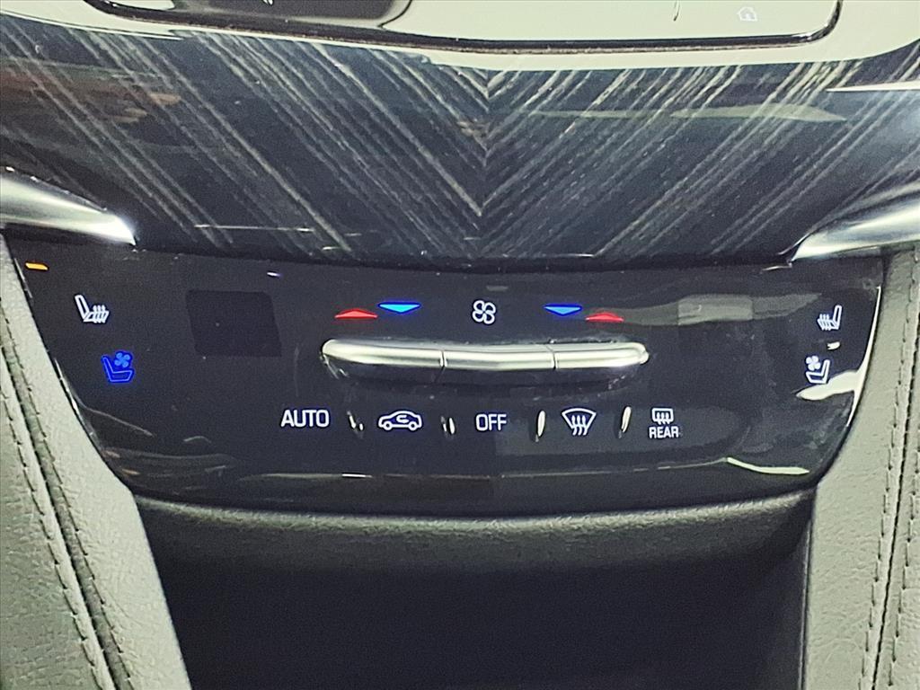 used 2025 Cadillac XT6 car, priced at $34,995