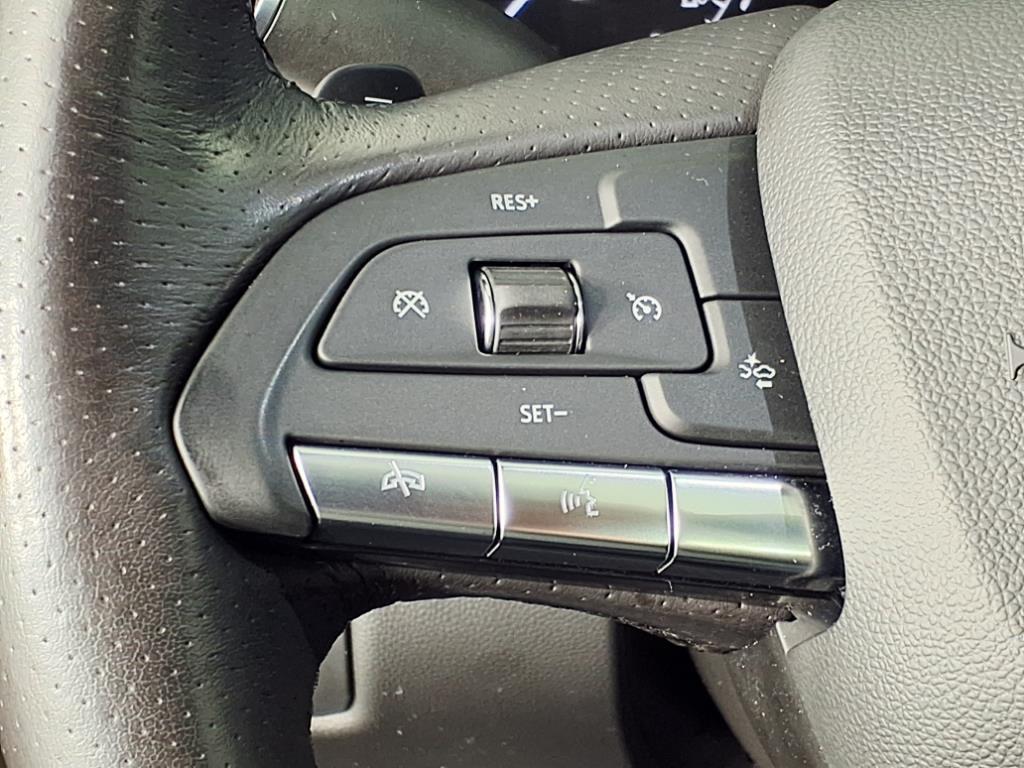 used 2023 Cadillac XT4 car, priced at $29,988