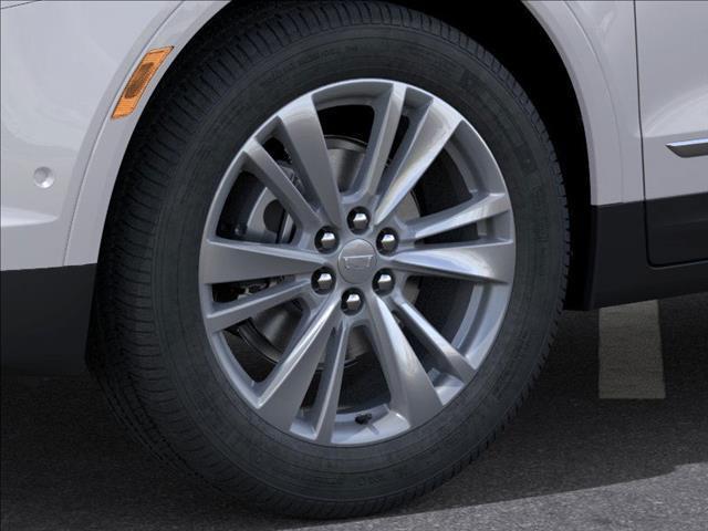 new 2025 Cadillac XT5 car, priced at $56,715