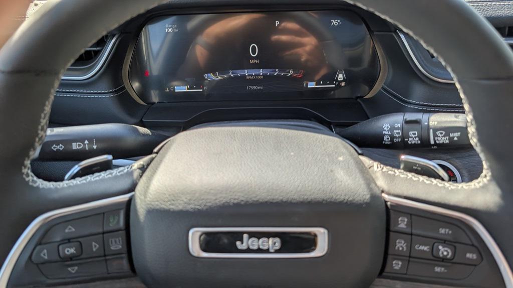 used 2023 Jeep Grand Cherokee car, priced at $32,997