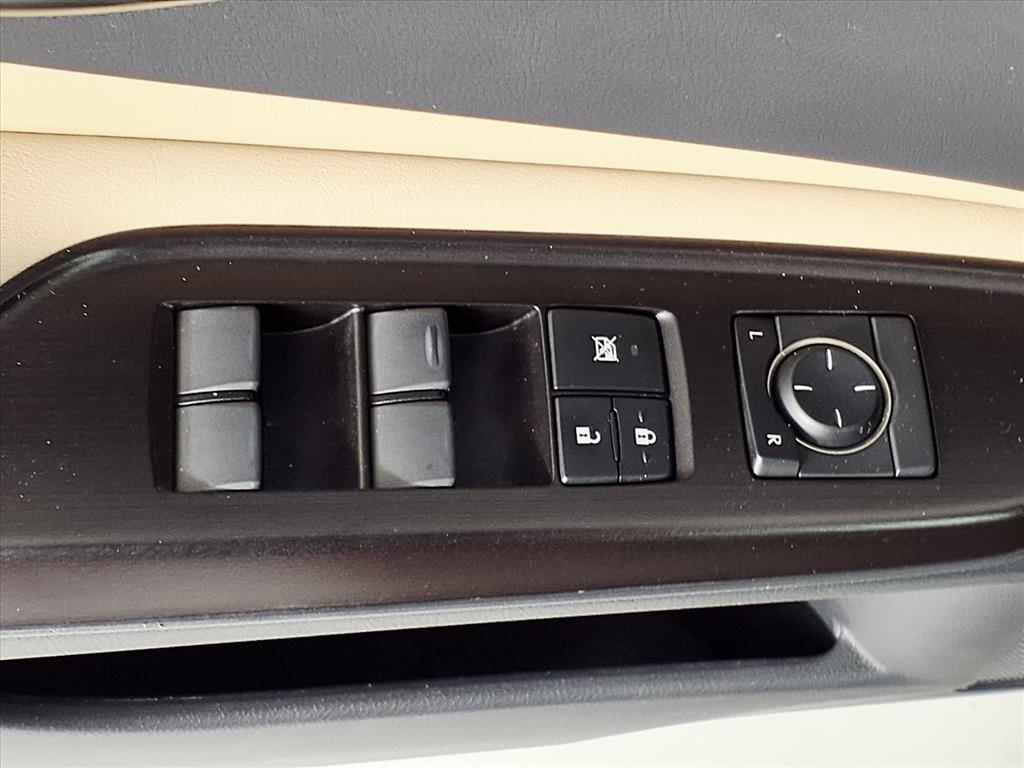 used 2019 Lexus ES 350 car, priced at $23,997