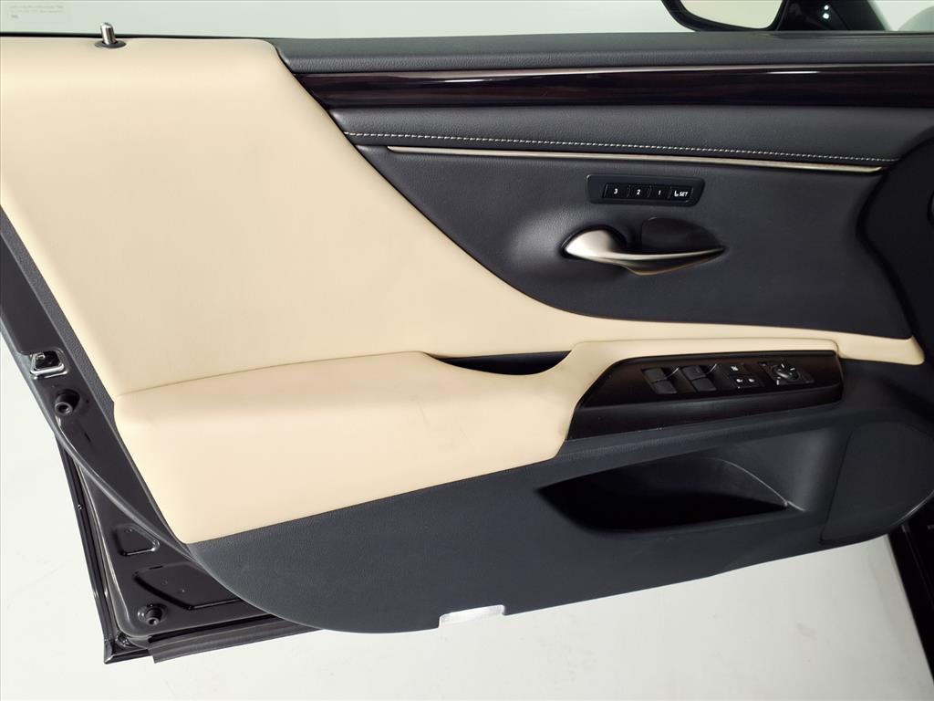 used 2019 Lexus ES 350 car, priced at $23,997