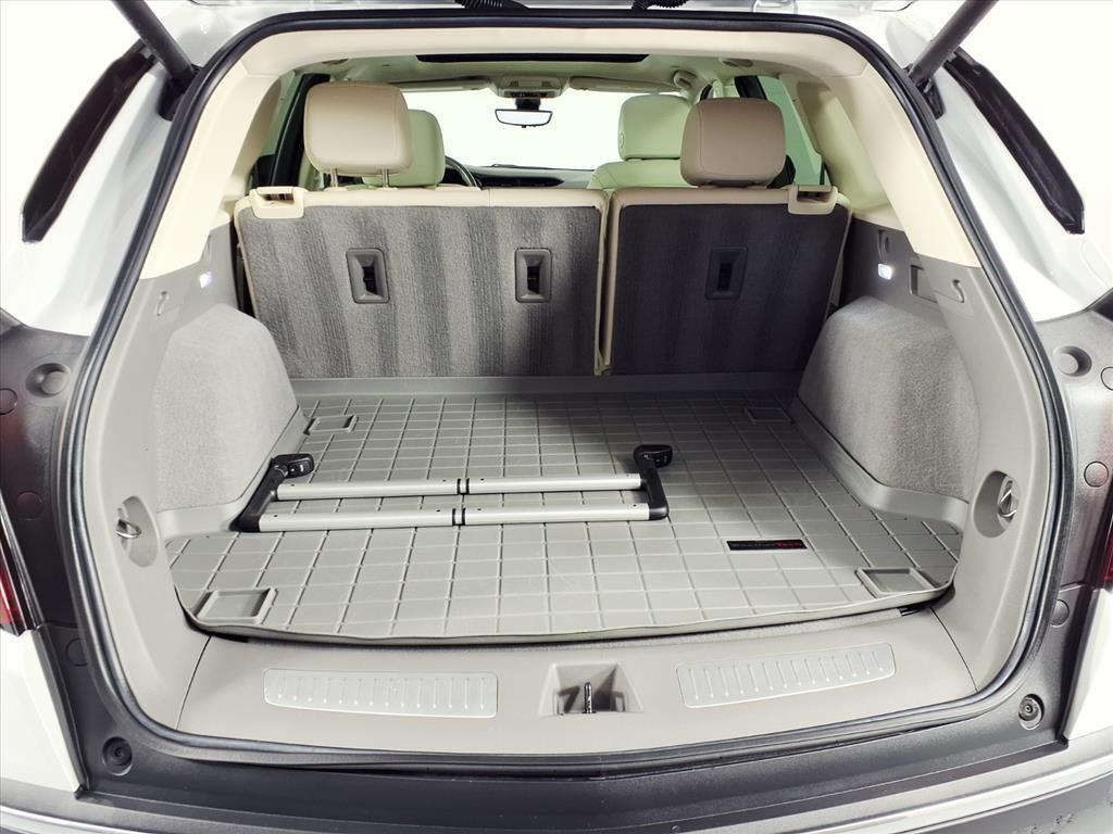 used 2022 Cadillac XT5 car, priced at $31,983