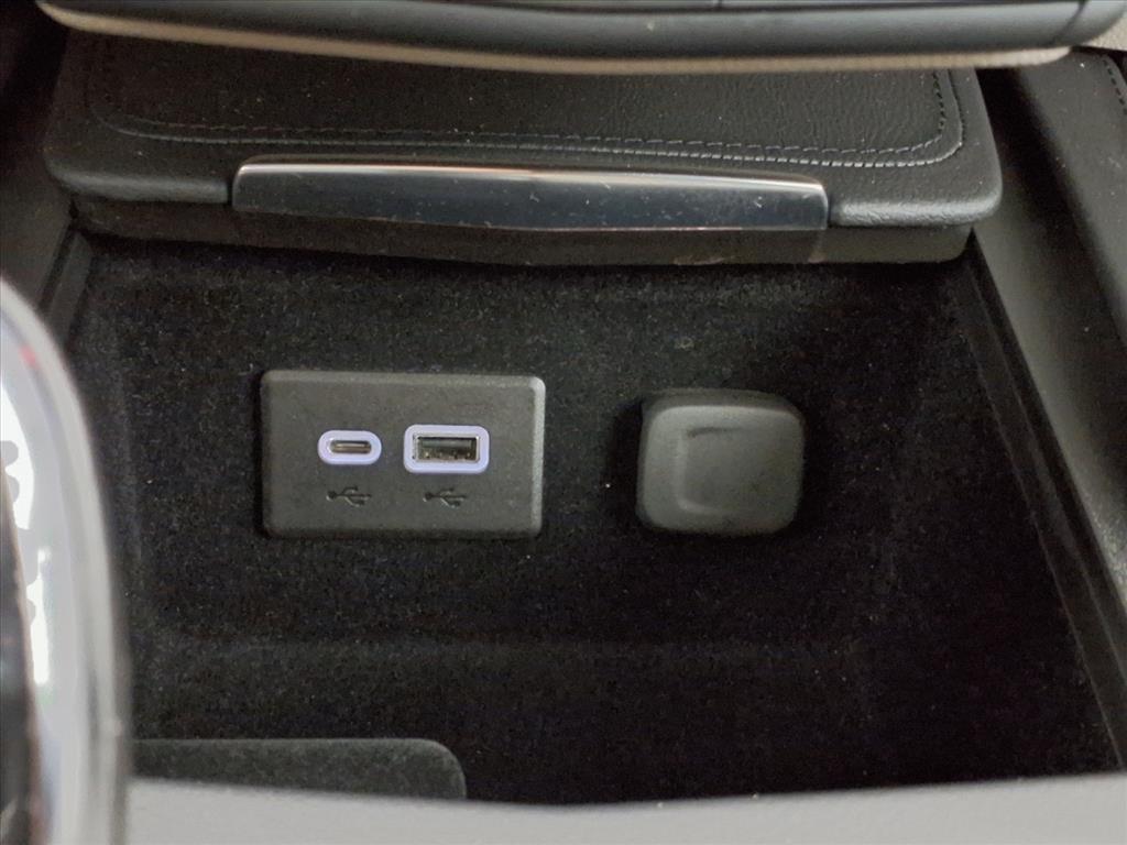 used 2023 Cadillac XT4 car, priced at $30,999