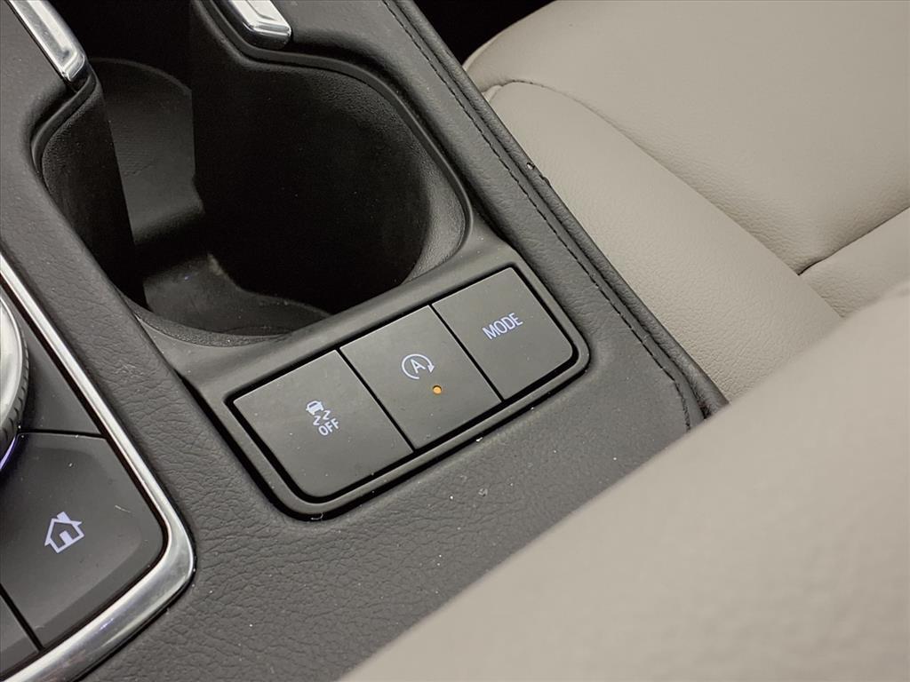 used 2023 Cadillac XT4 car, priced at $30,999