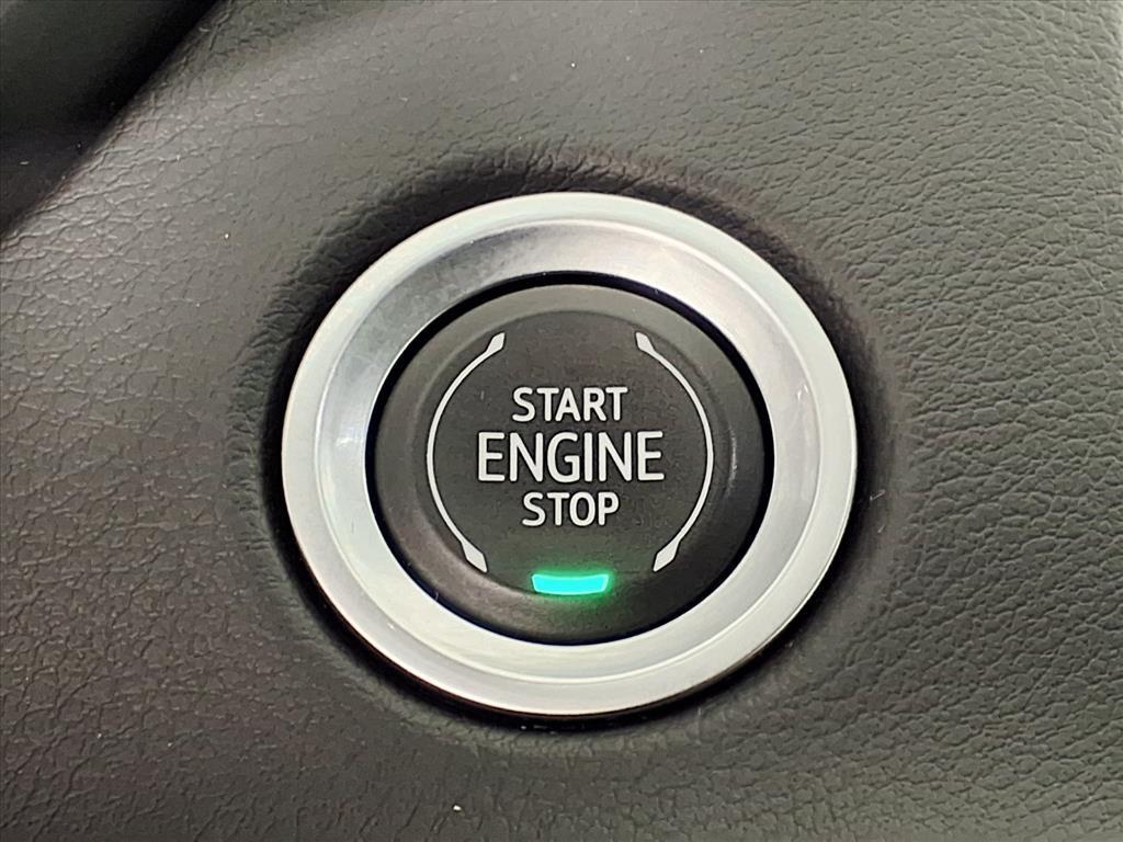 used 2023 Cadillac XT4 car, priced at $32,999