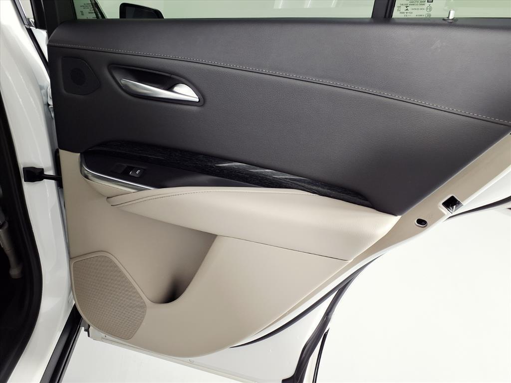 used 2023 Cadillac XT4 car, priced at $32,999