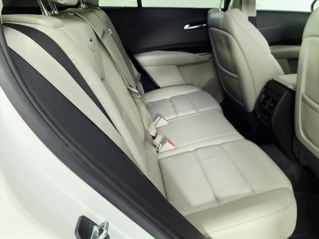 used 2023 Cadillac XT4 car, priced at $32,999