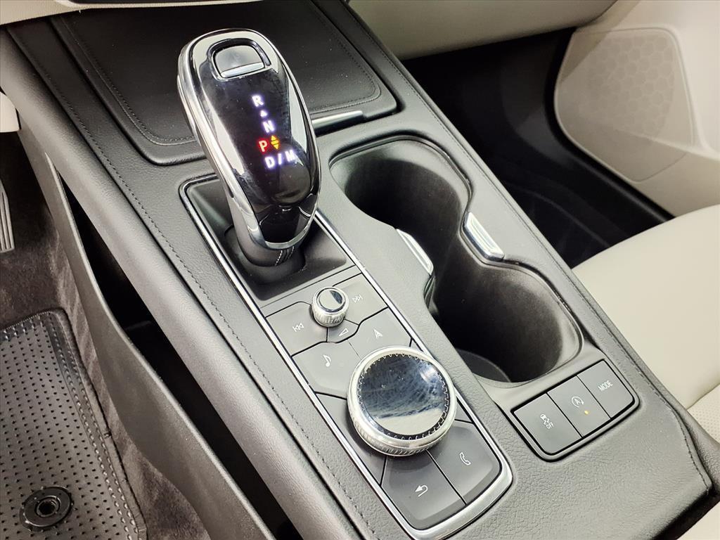 used 2023 Cadillac XT4 car, priced at $32,999