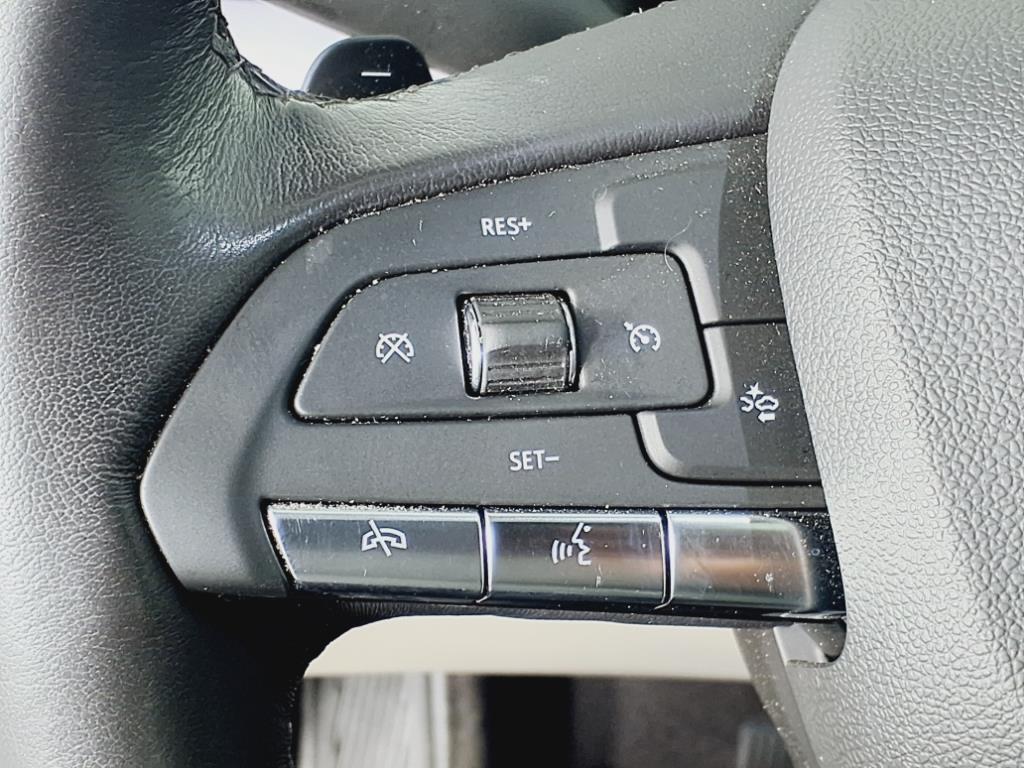 used 2023 Cadillac XT4 car, priced at $30,190