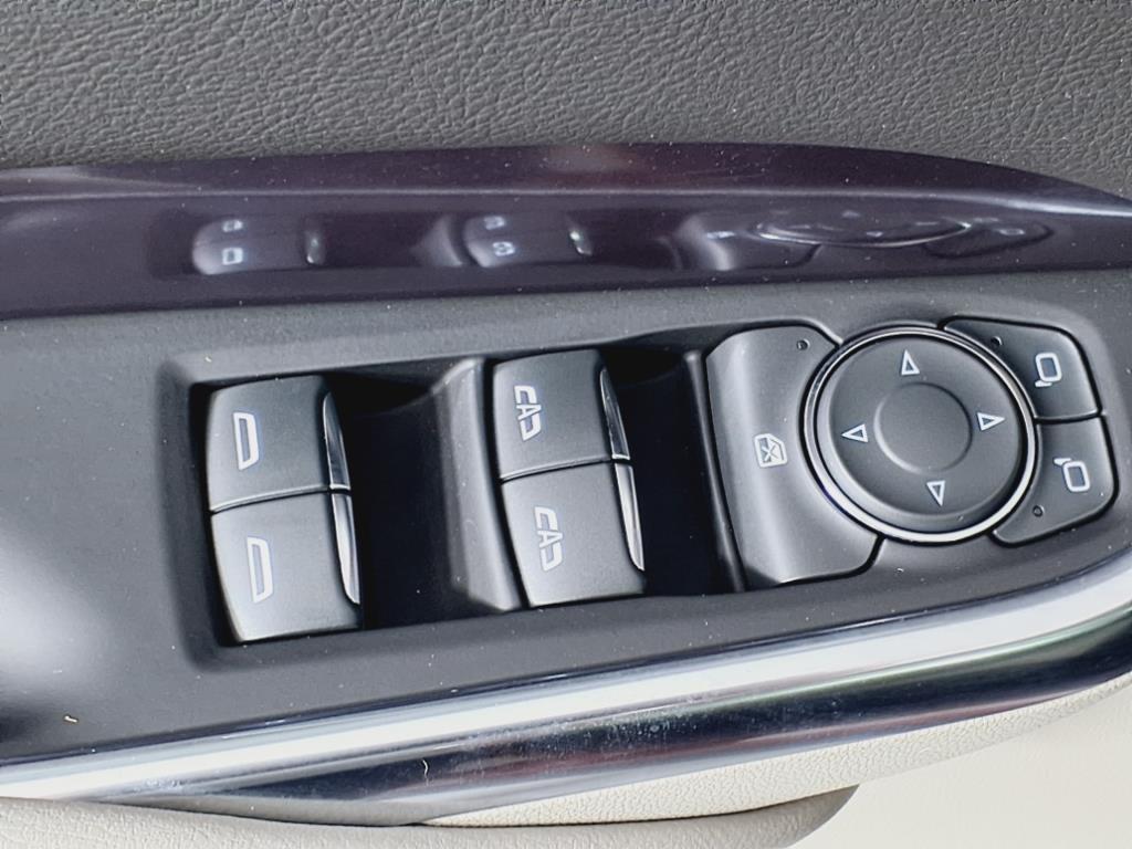 used 2023 Cadillac XT4 car, priced at $30,190