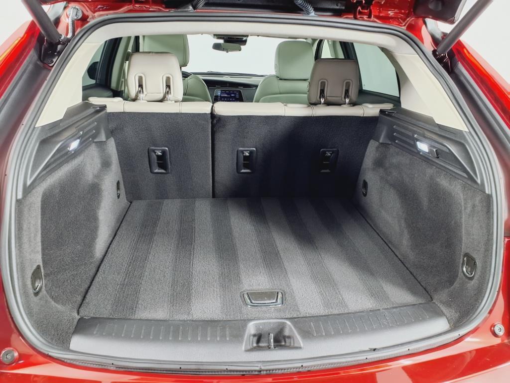 used 2023 Cadillac XT4 car, priced at $30,190
