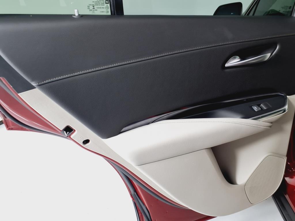 used 2023 Cadillac XT4 car, priced at $30,190