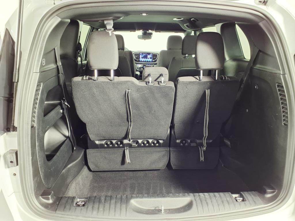 used 2024 Chrysler Pacifica car, priced at $27,998