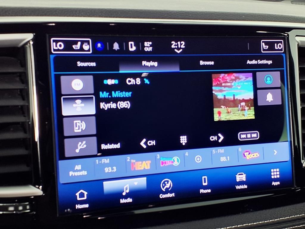 used 2024 Chrysler Pacifica car, priced at $27,998