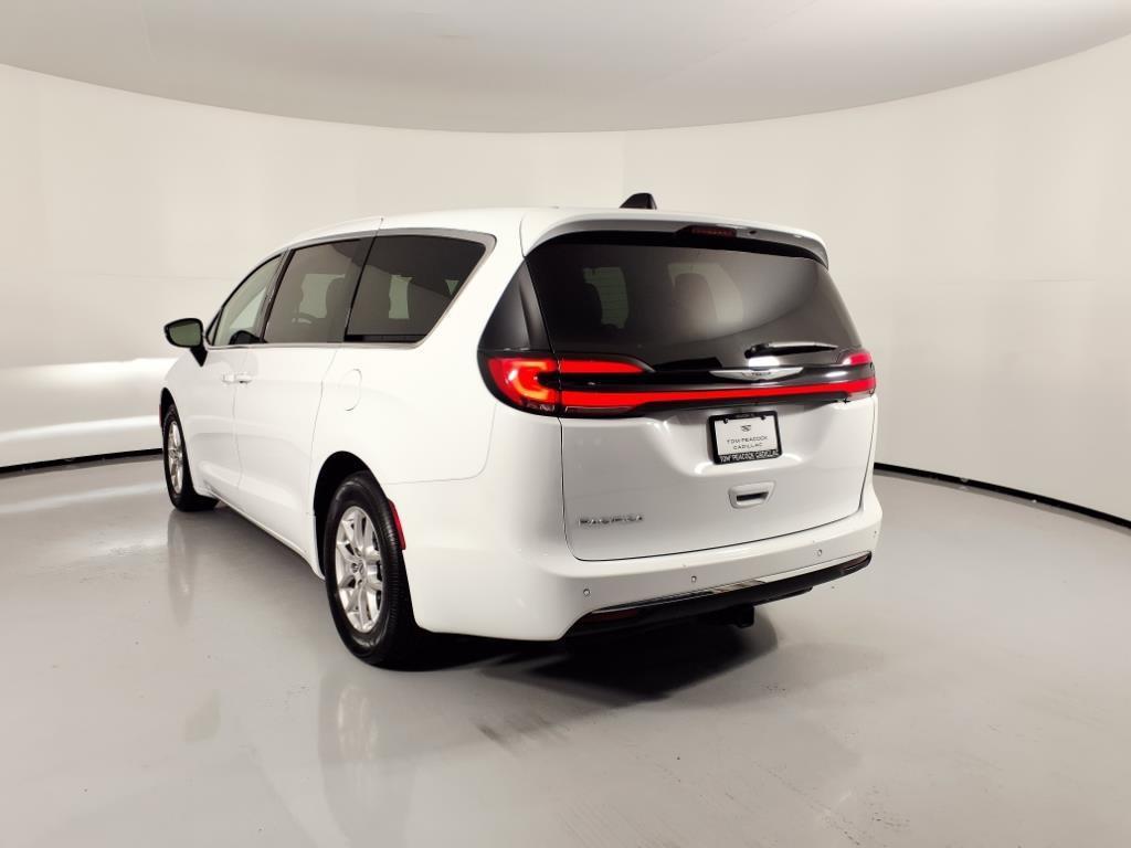 used 2024 Chrysler Pacifica car, priced at $27,998