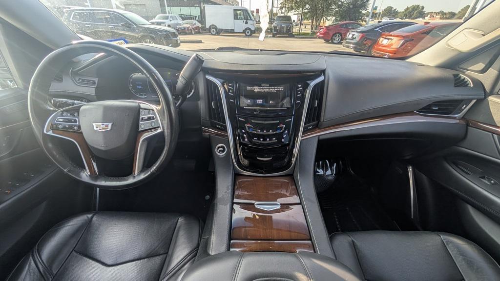 used 2019 Cadillac Escalade ESV car, priced at $33,995