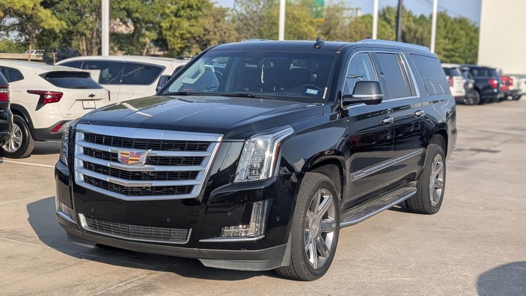 used 2019 Cadillac Escalade ESV car, priced at $33,995
