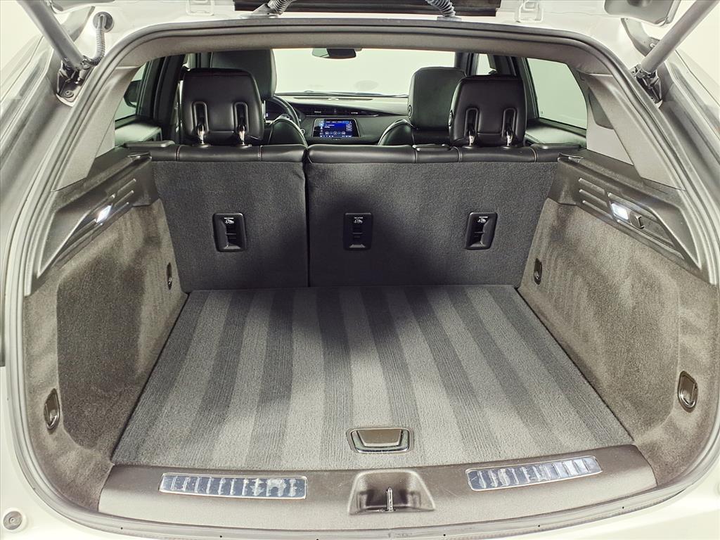 used 2023 Cadillac XT4 car, priced at $31,988