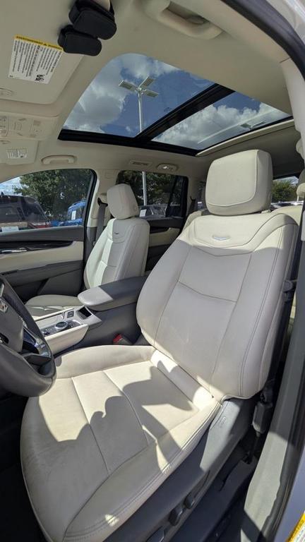 used 2023 Cadillac XT6 car, priced at $42,995