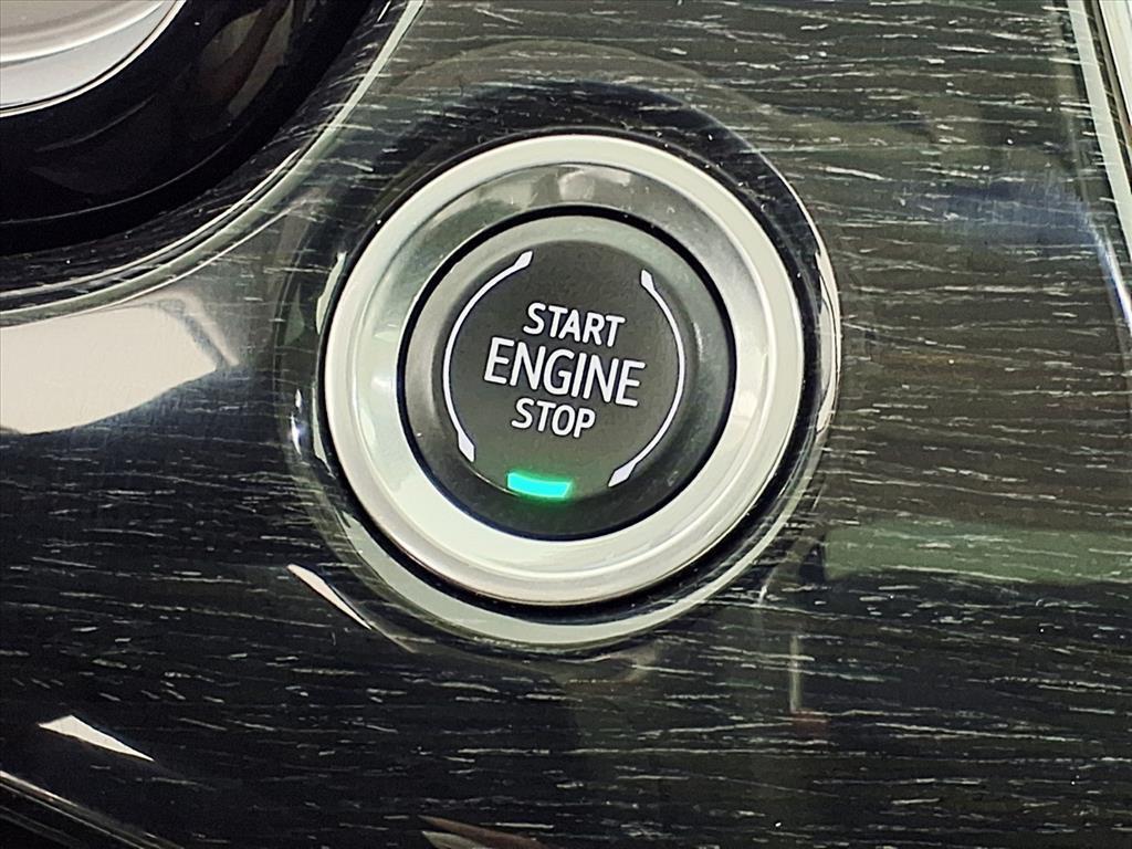 used 2022 Cadillac XT6 car, priced at $35,999