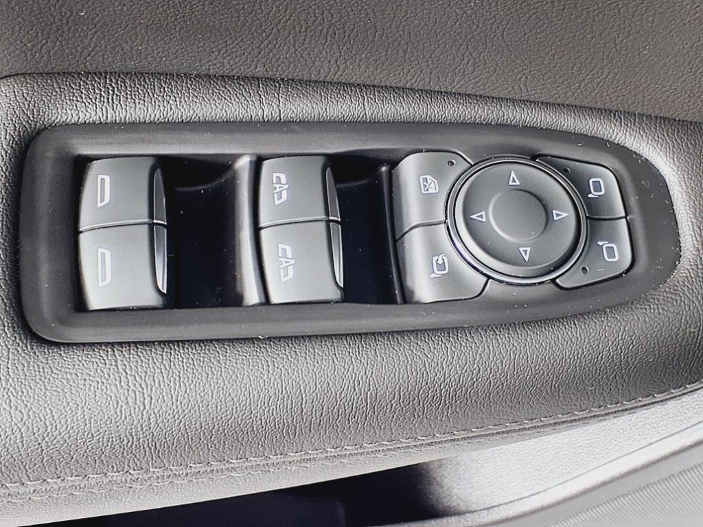 used 2020 Cadillac XT5 car, priced at $28,485