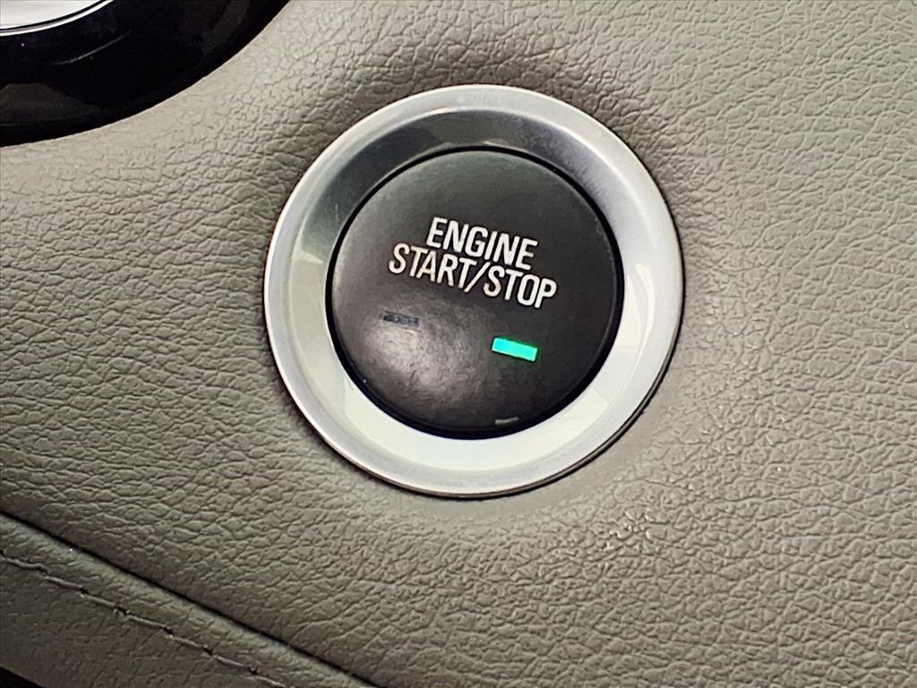 used 2021 Cadillac XT5 car, priced at $32,262
