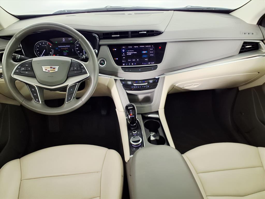 used 2021 Cadillac XT5 car, priced at $32,262