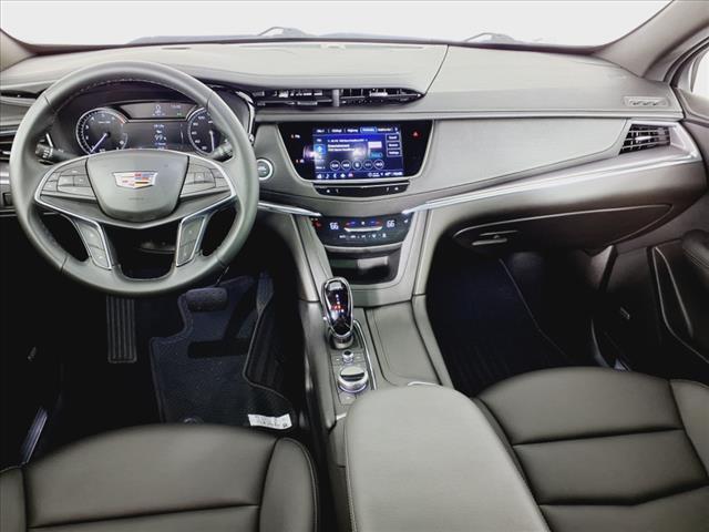 used 2024 Cadillac XT5 car, priced at $39,981