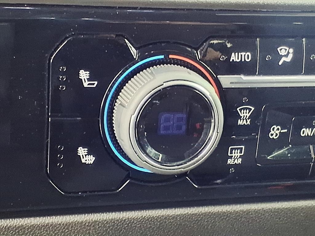 used 2024 Chevrolet Silverado 1500 car, priced at $37,986