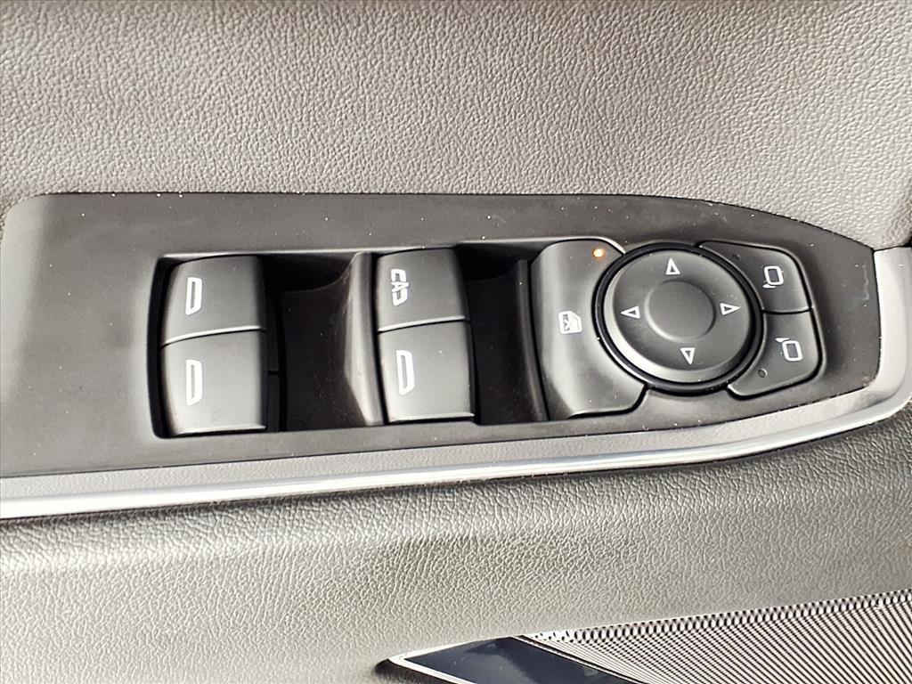 used 2024 Chevrolet Silverado 1500 car, priced at $37,986