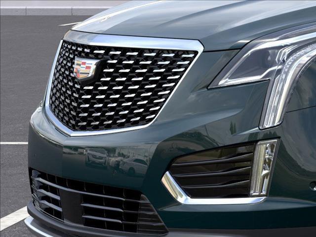 new 2025 Cadillac XT5 car, priced at $56,400