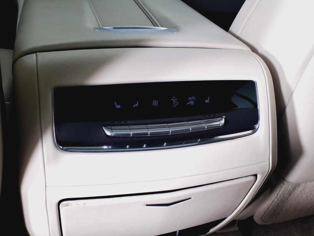 used 2021 Cadillac Escalade ESV car, priced at $67,997