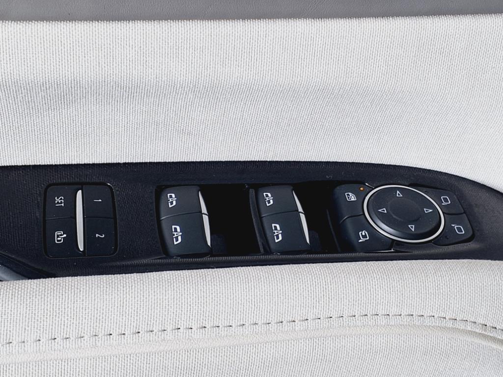 used 2021 Cadillac Escalade ESV car, priced at $67,997