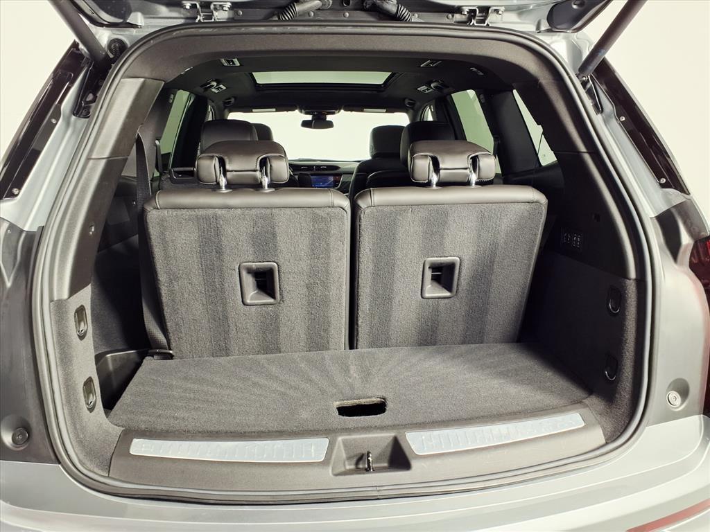 used 2025 Cadillac XT6 car, priced at $50,330