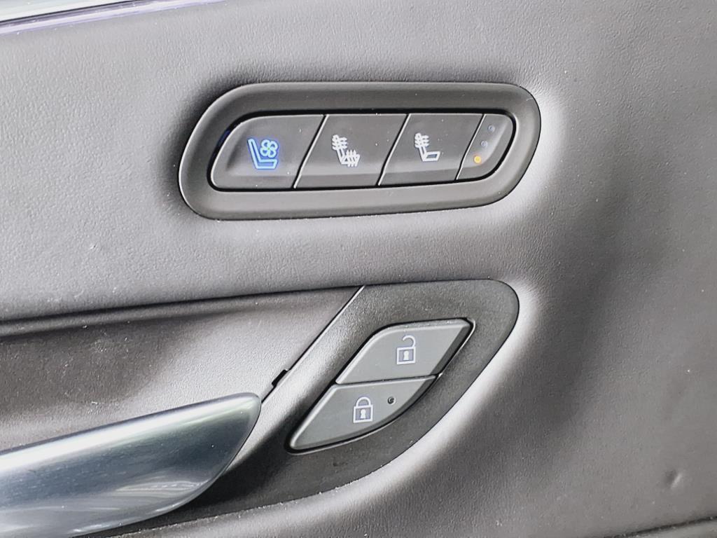 used 2023 Cadillac Escalade ESV car, priced at $115,684